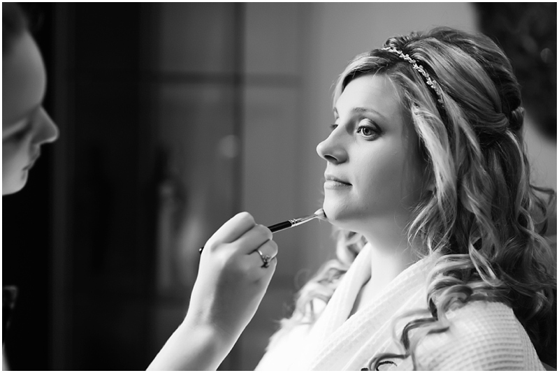wedding photos at three horse shoes leek