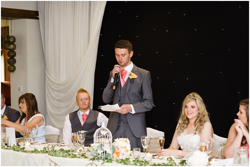 wedding photos at three horse shoes leek