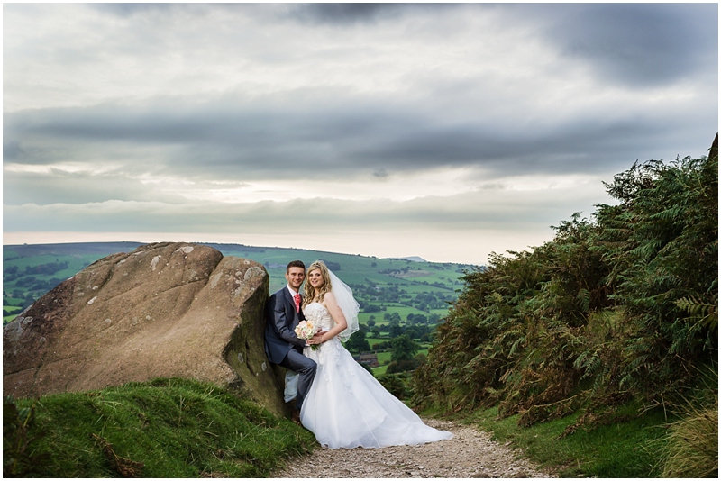 wedding photos at three horse shoes leek