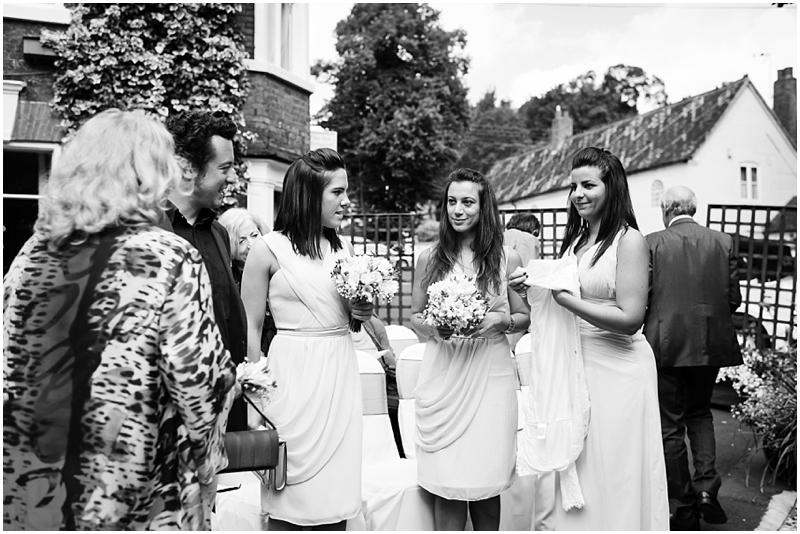 candids of wedding guests