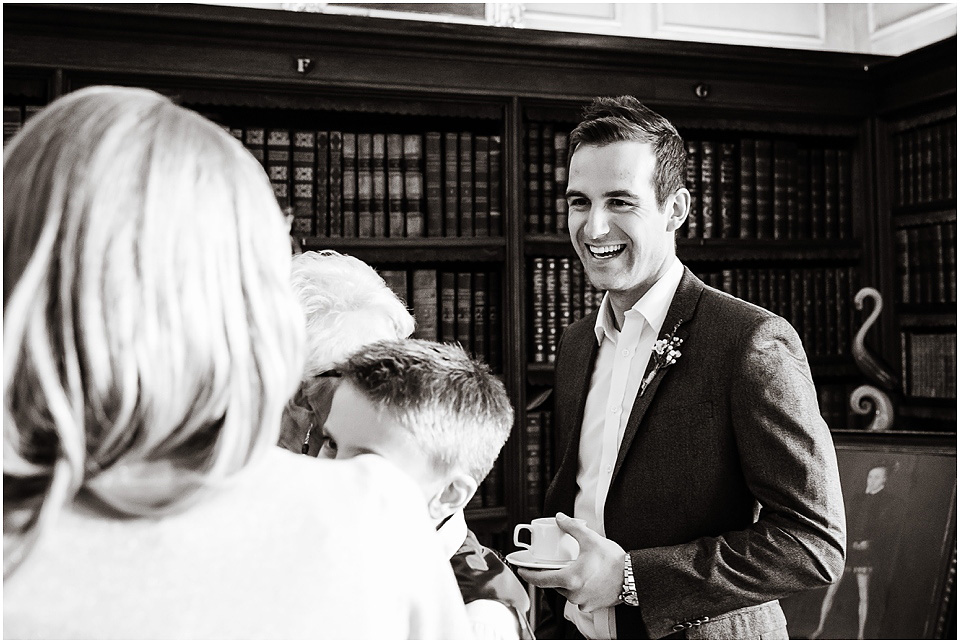 candid wedding photos
