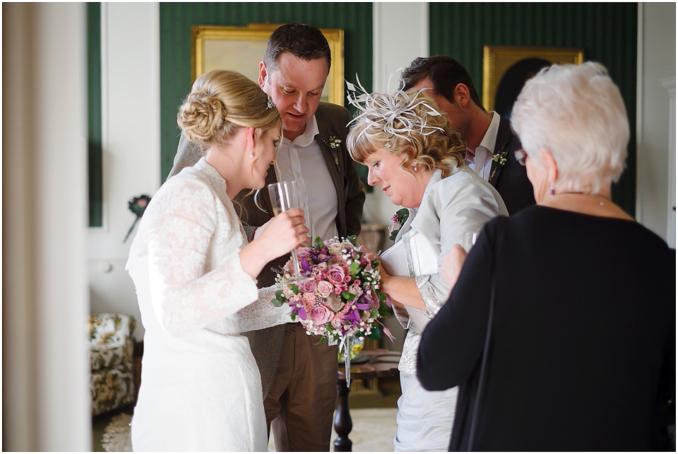 natural wedding photos