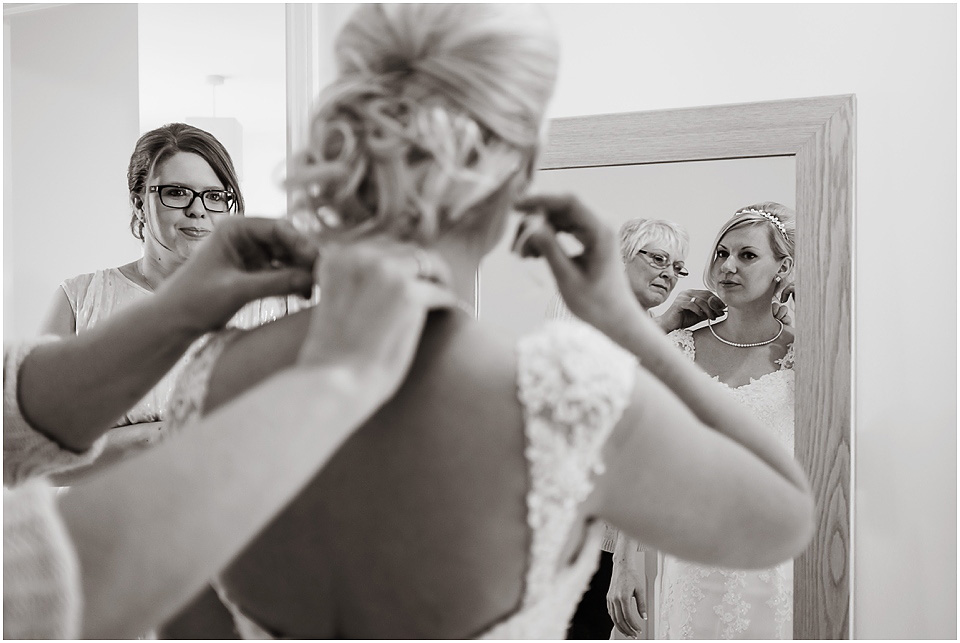 bridal preparation photos