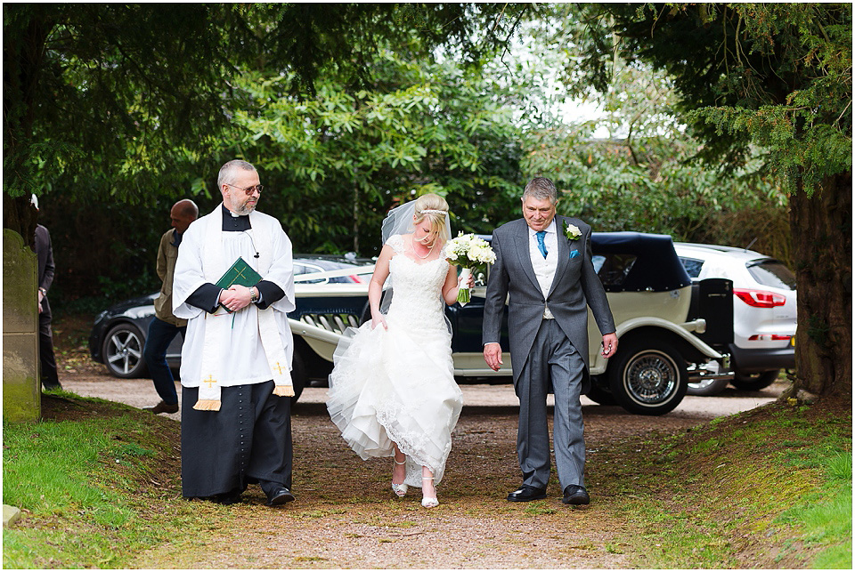 bride arriving at aston church