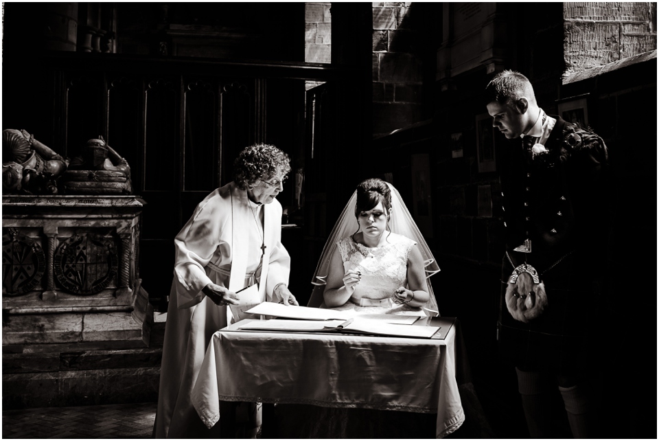 natural wedding photography stafford