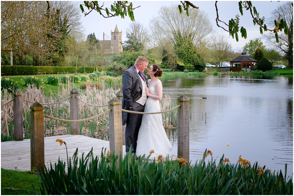 moat house lake