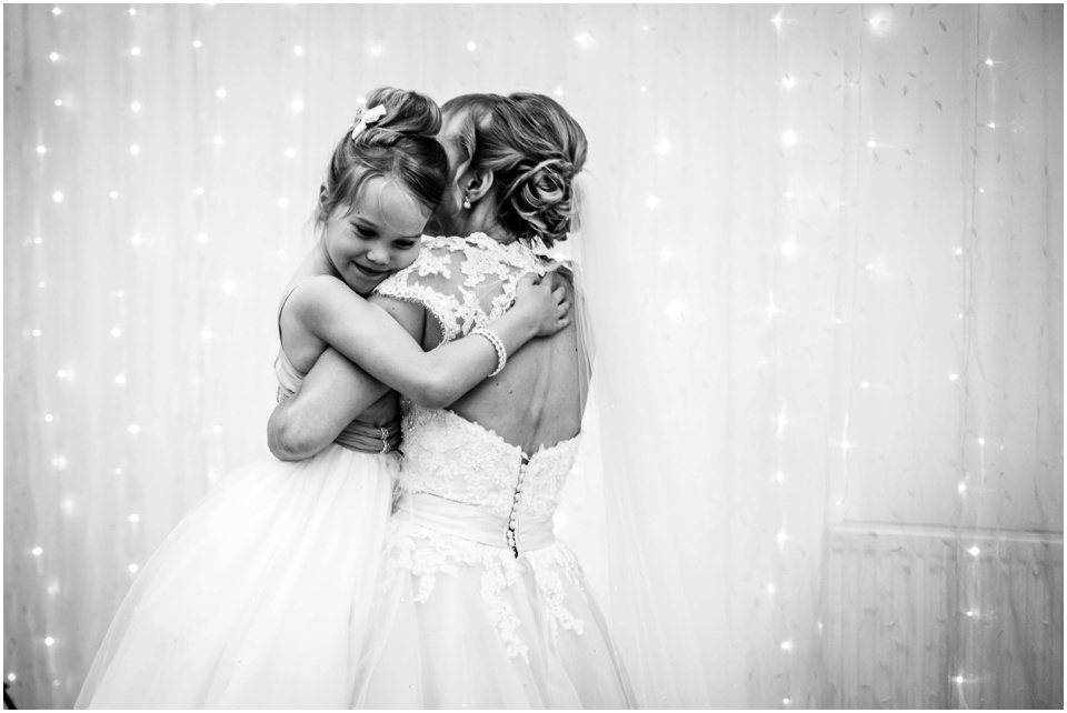 bride and daughter