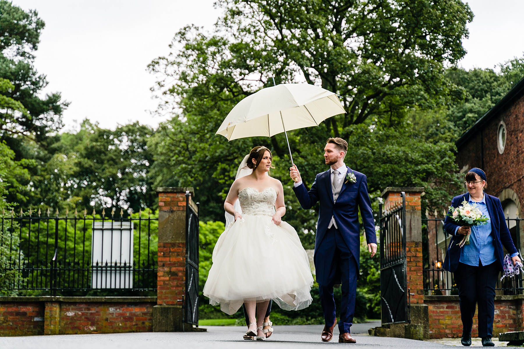 bride arrives for ceremony