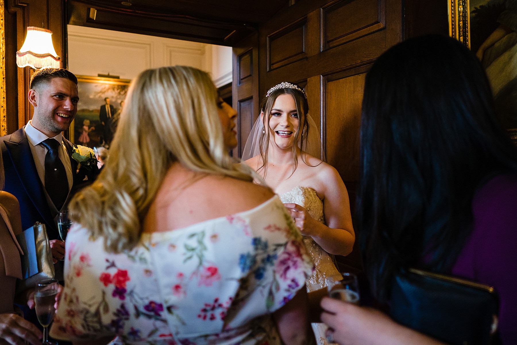 natural wedding photos