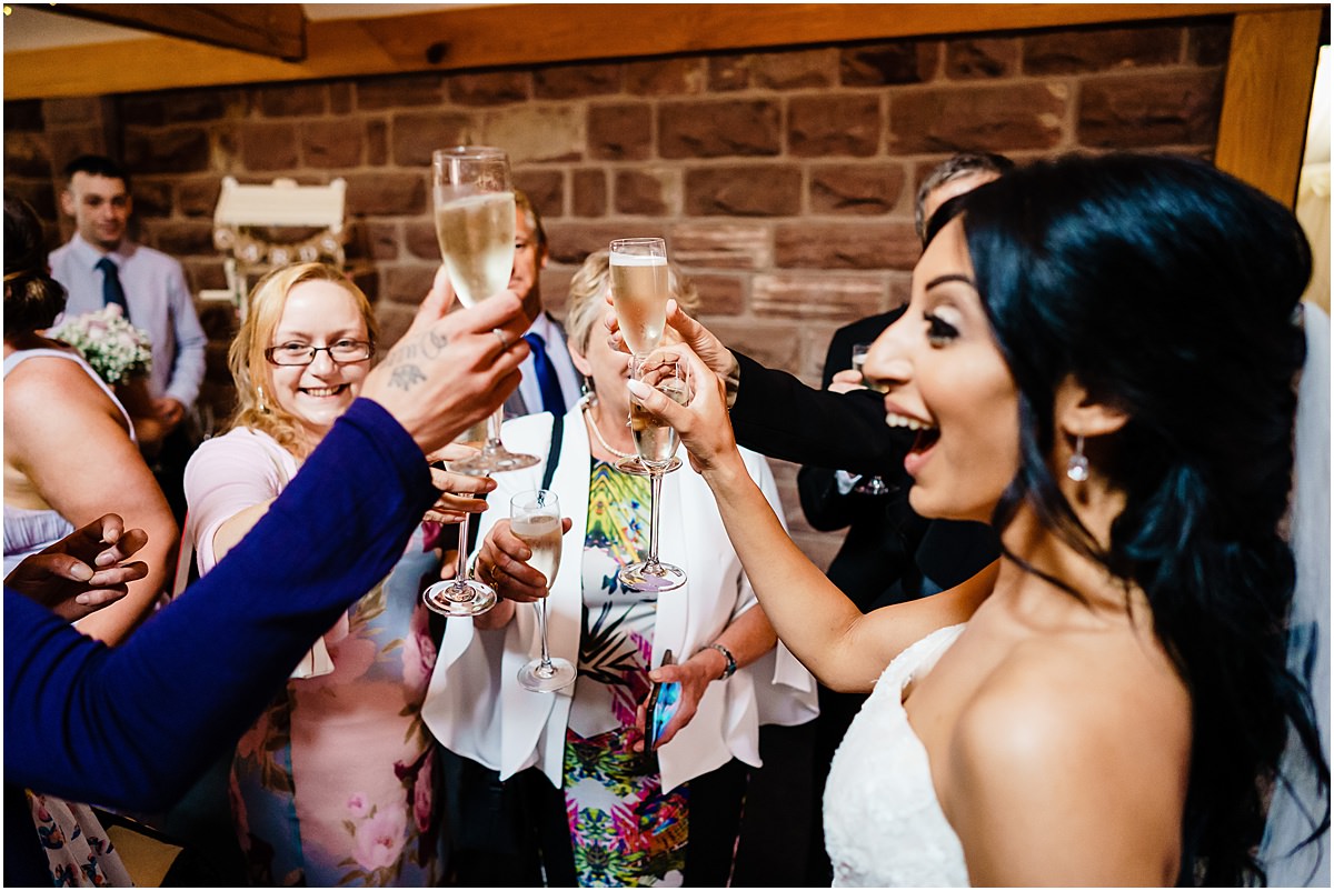 candids of wedding guests