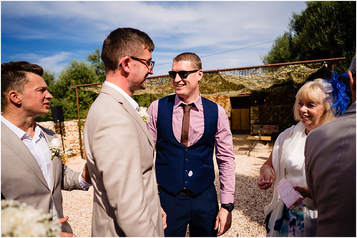 natural wedding photos
