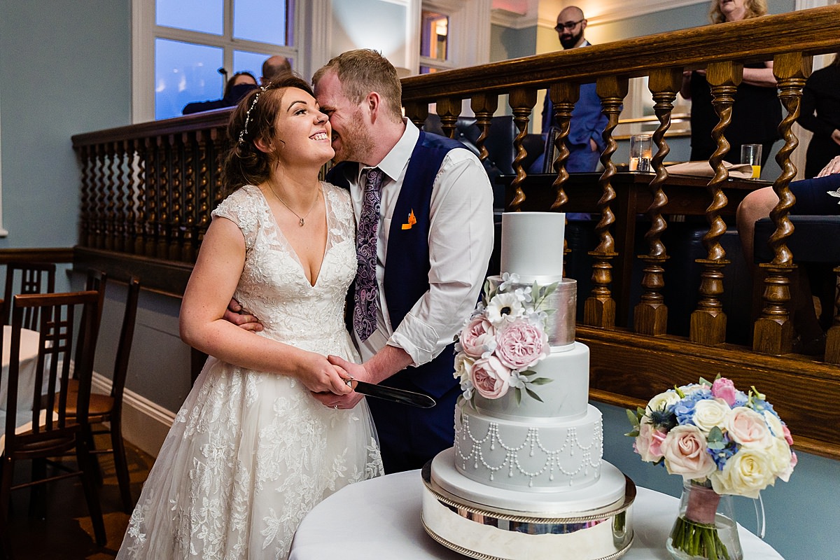 cake cut