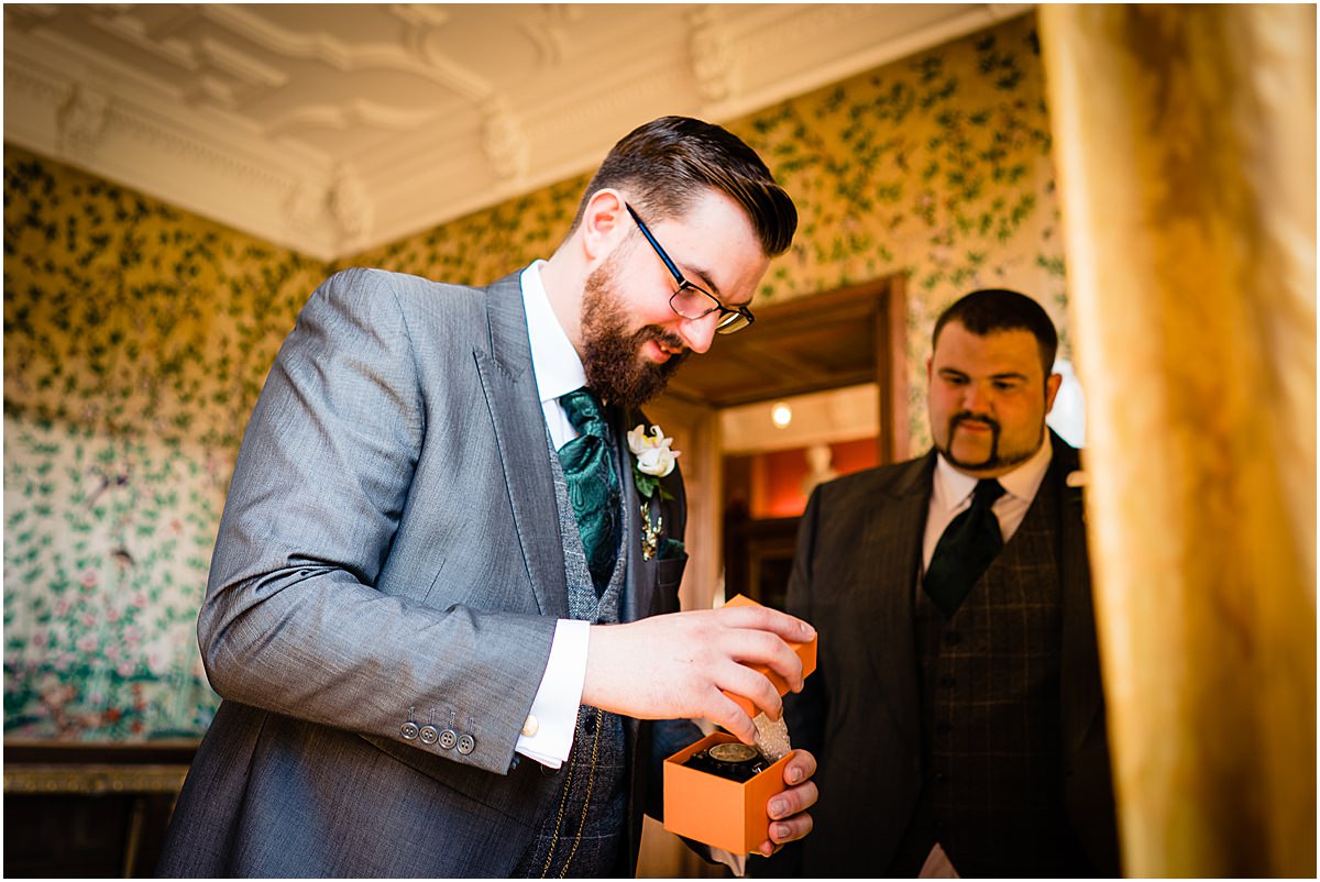 groom receives gift