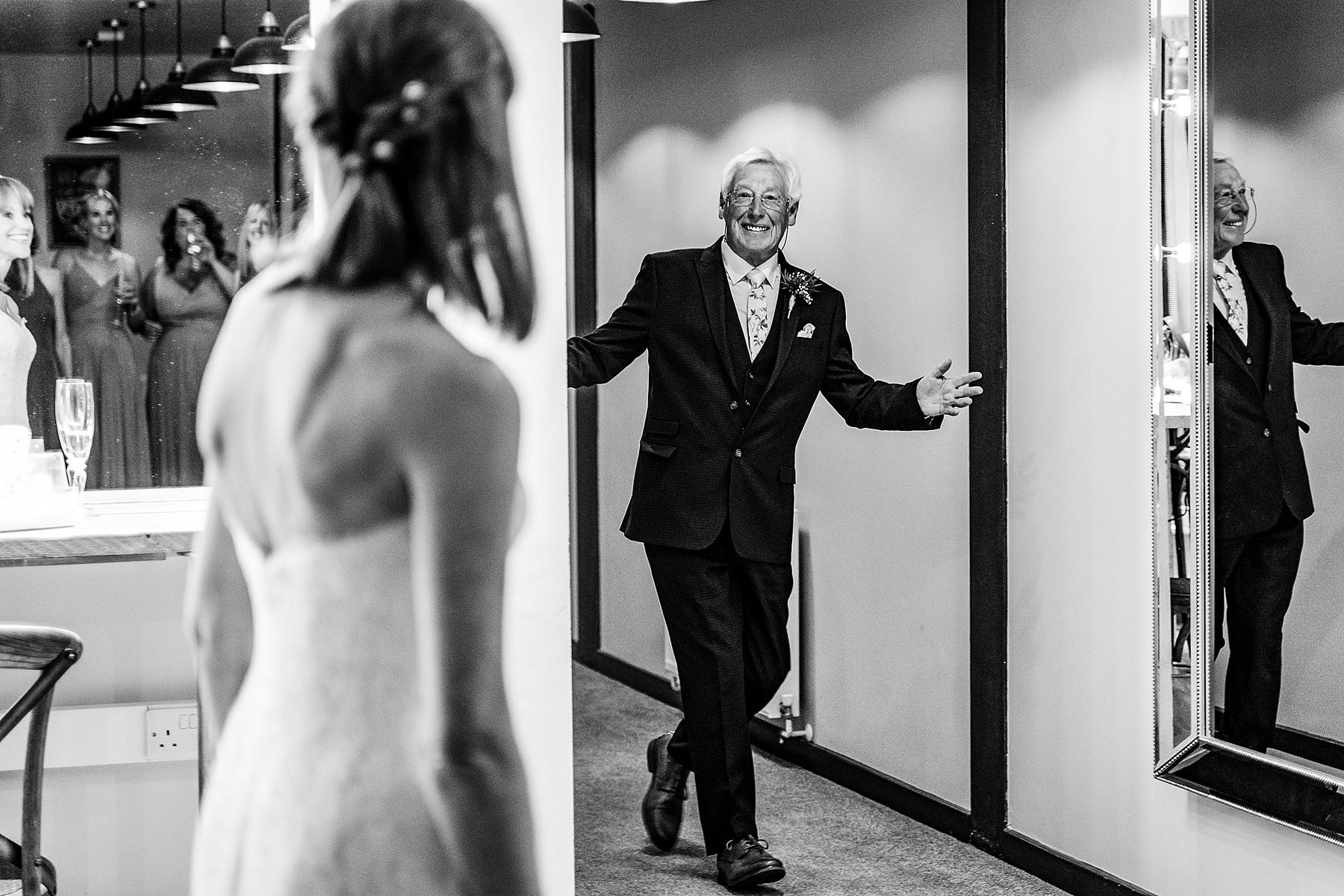 dad sees bride in dress for the first time