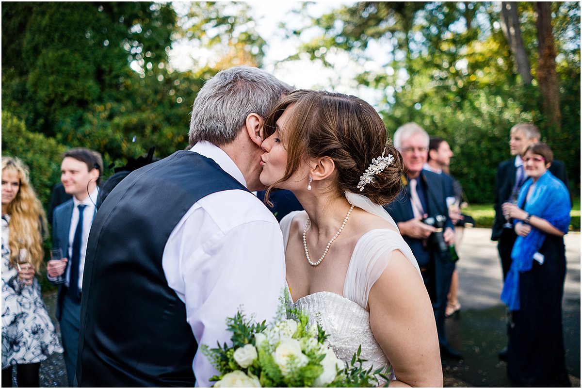 natural wedding photos
