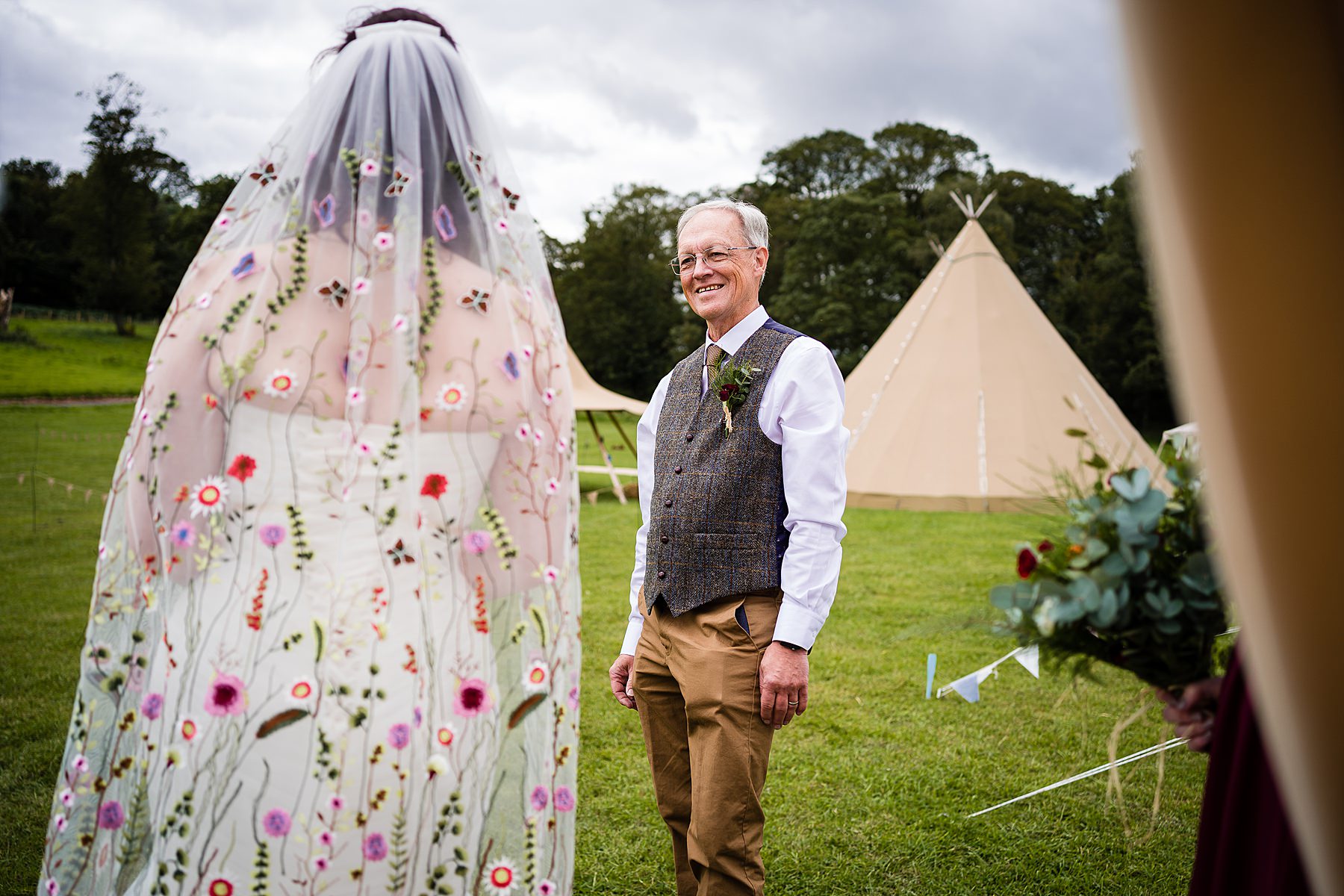 dad sees bride