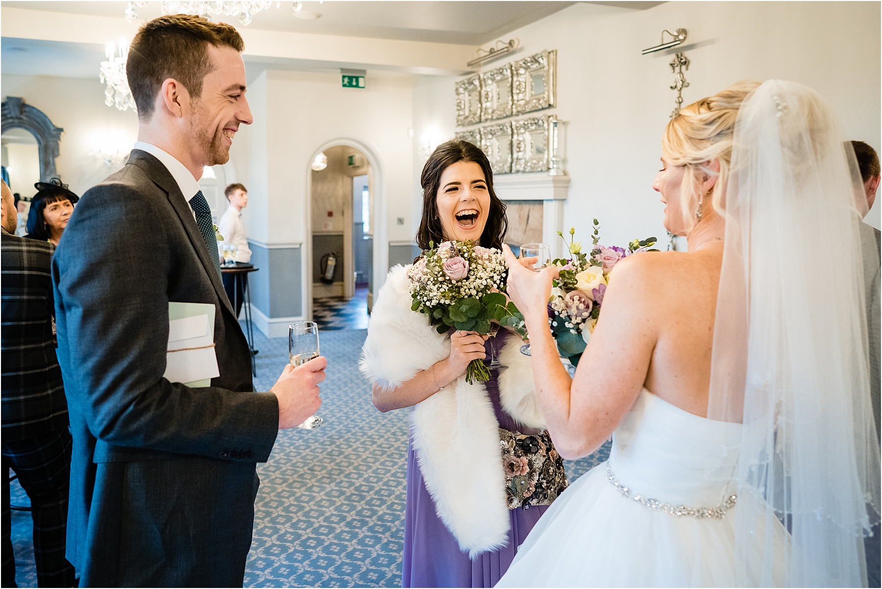 natural wedding photos