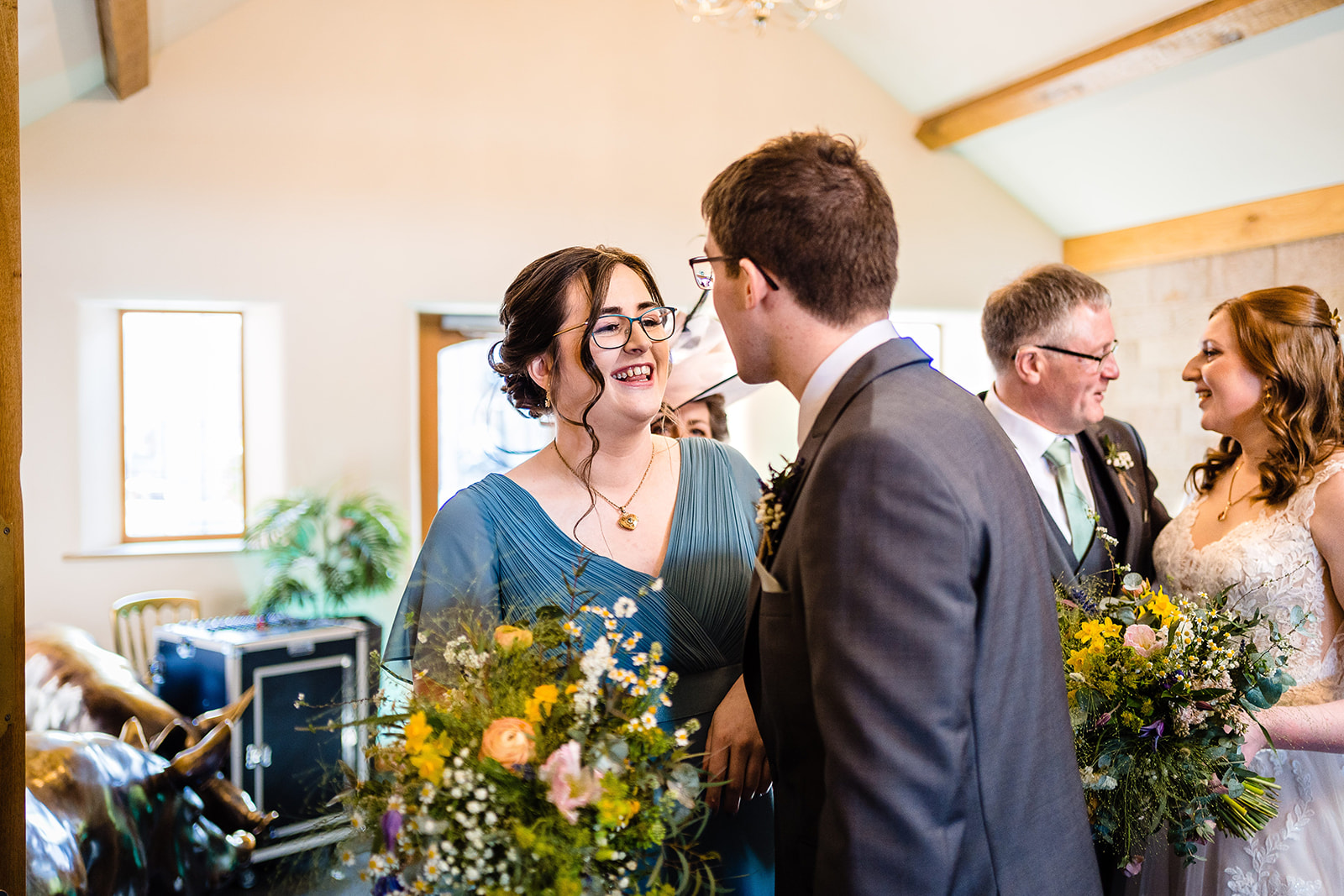 natural wedding photos