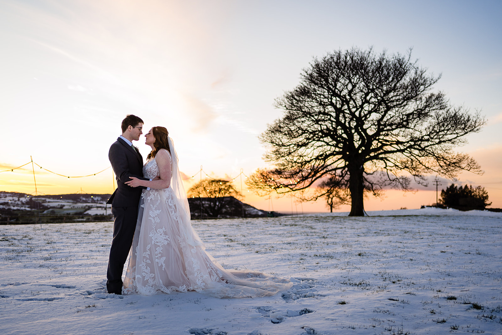 evening wedding photos
