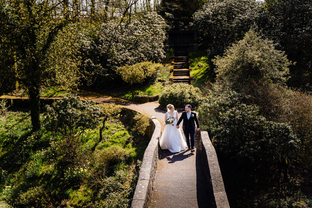 bride and groom photos at foxtail barns