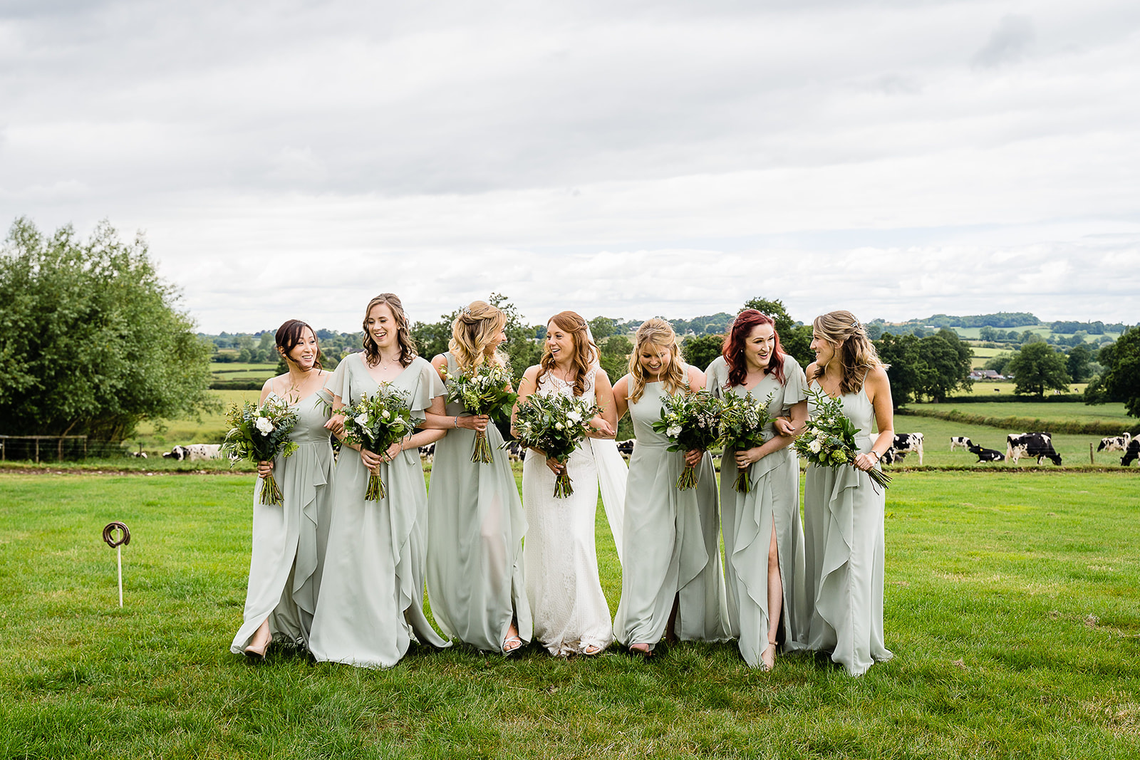 natural wedding photos