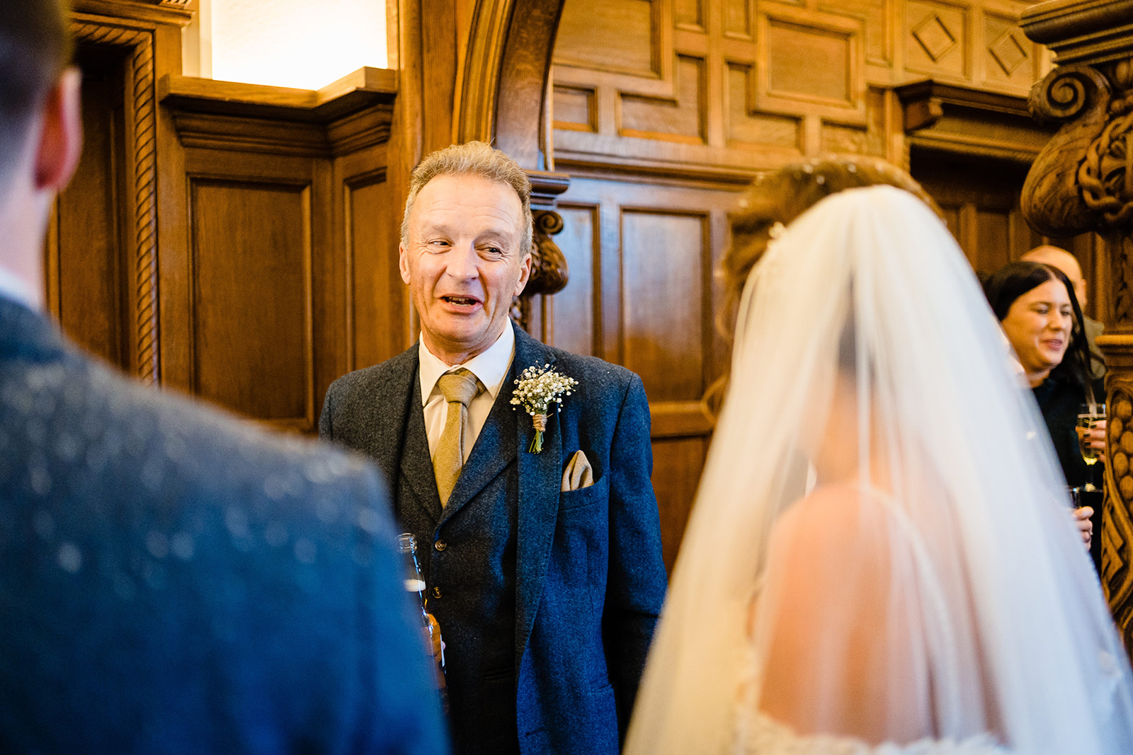 natural wedding photos