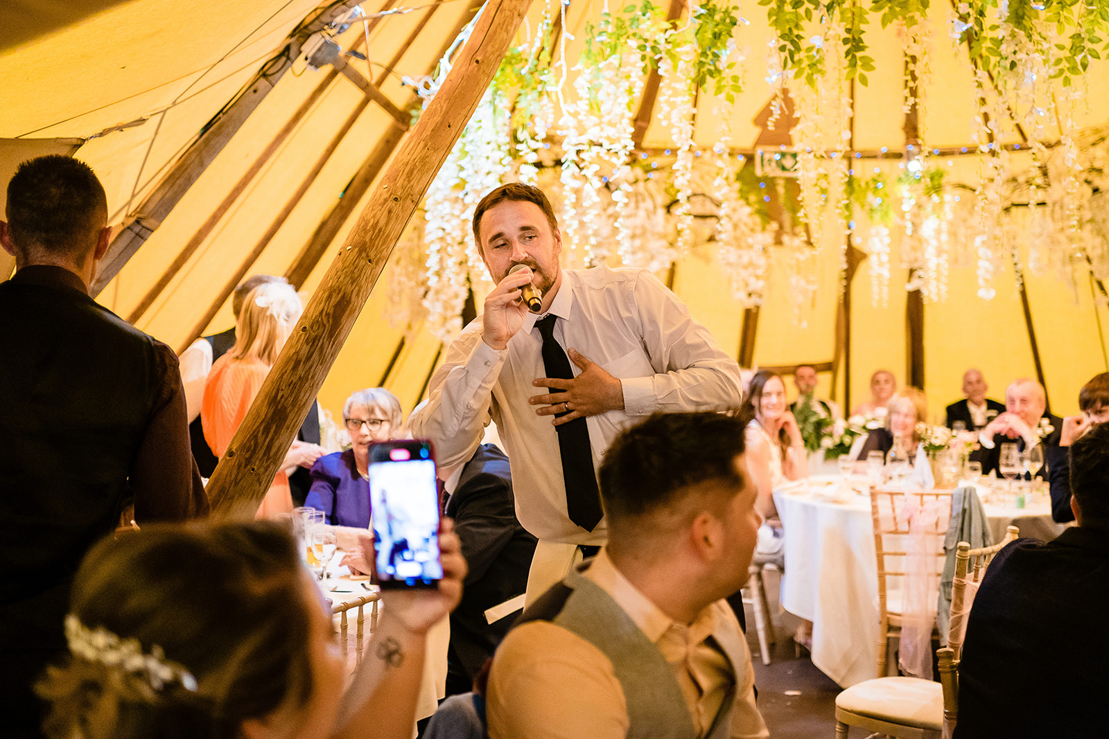 singing waiters