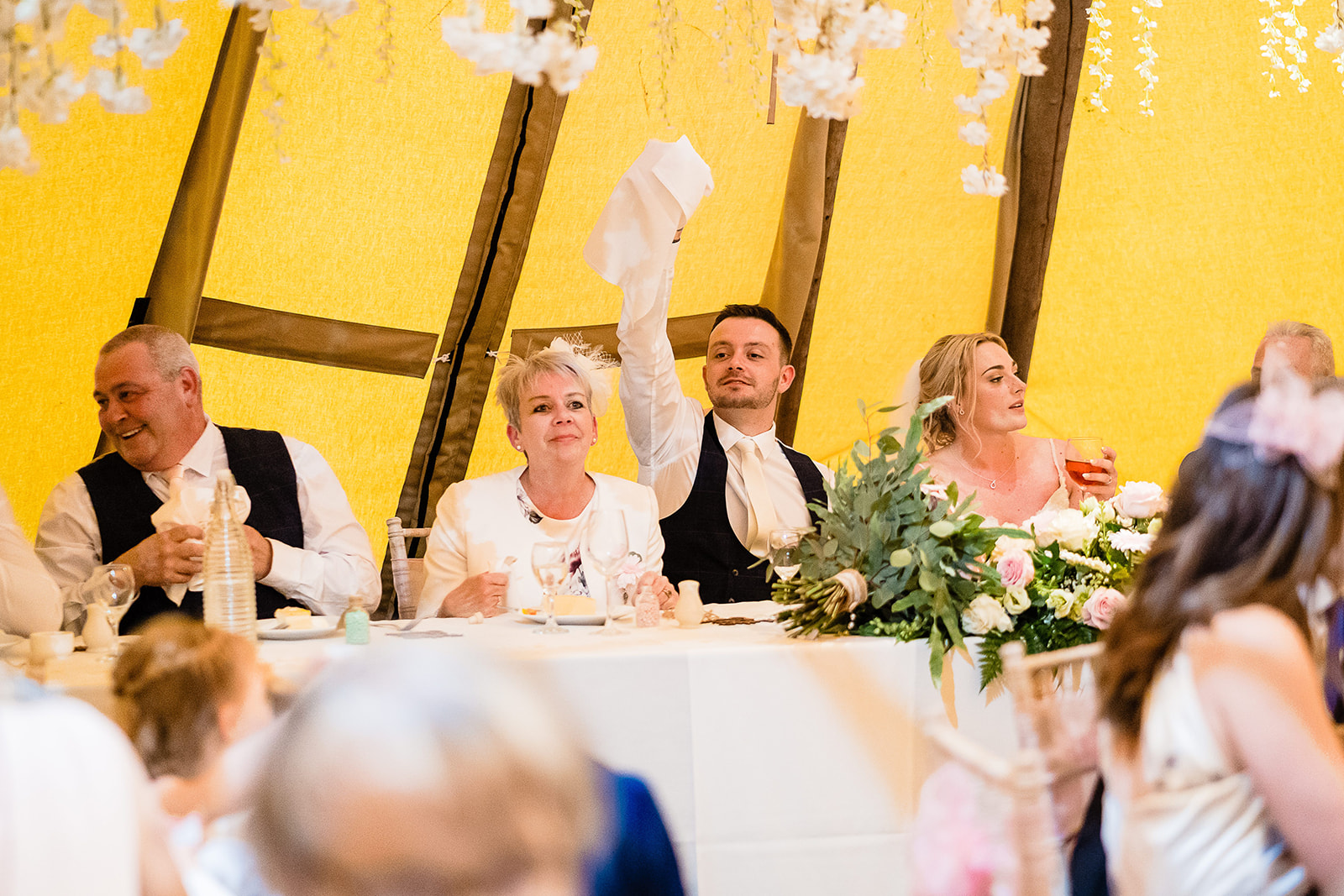 singing waiters