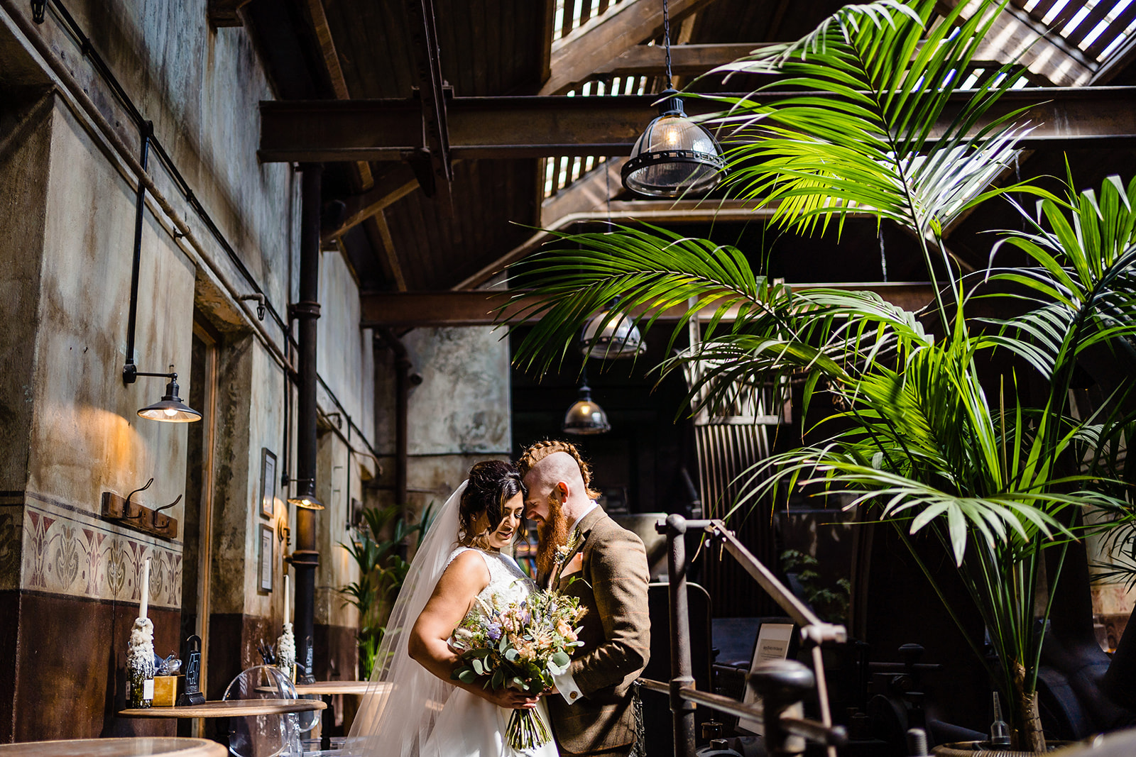 bride and groom at holmes mill