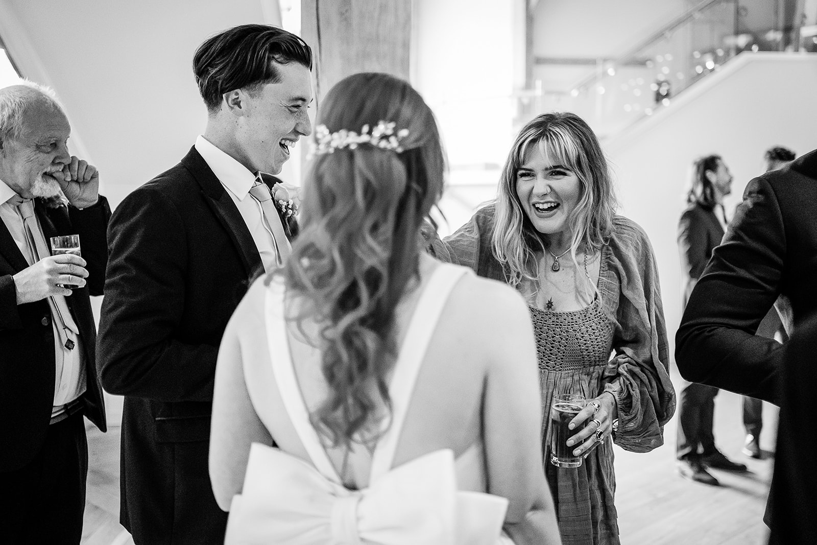 natural wedding photos