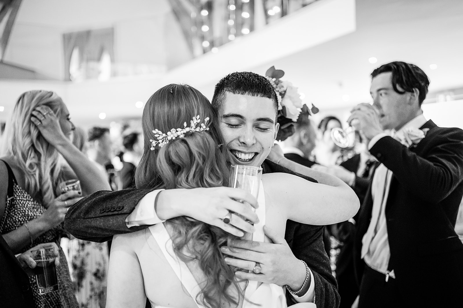 natural wedding photos