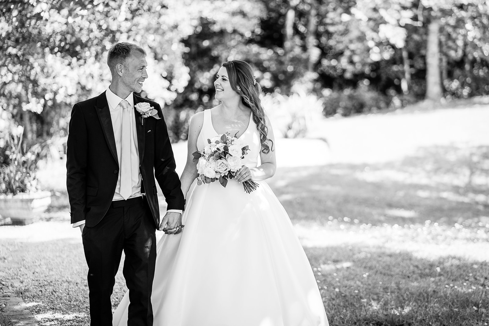 bride and groom portraits 