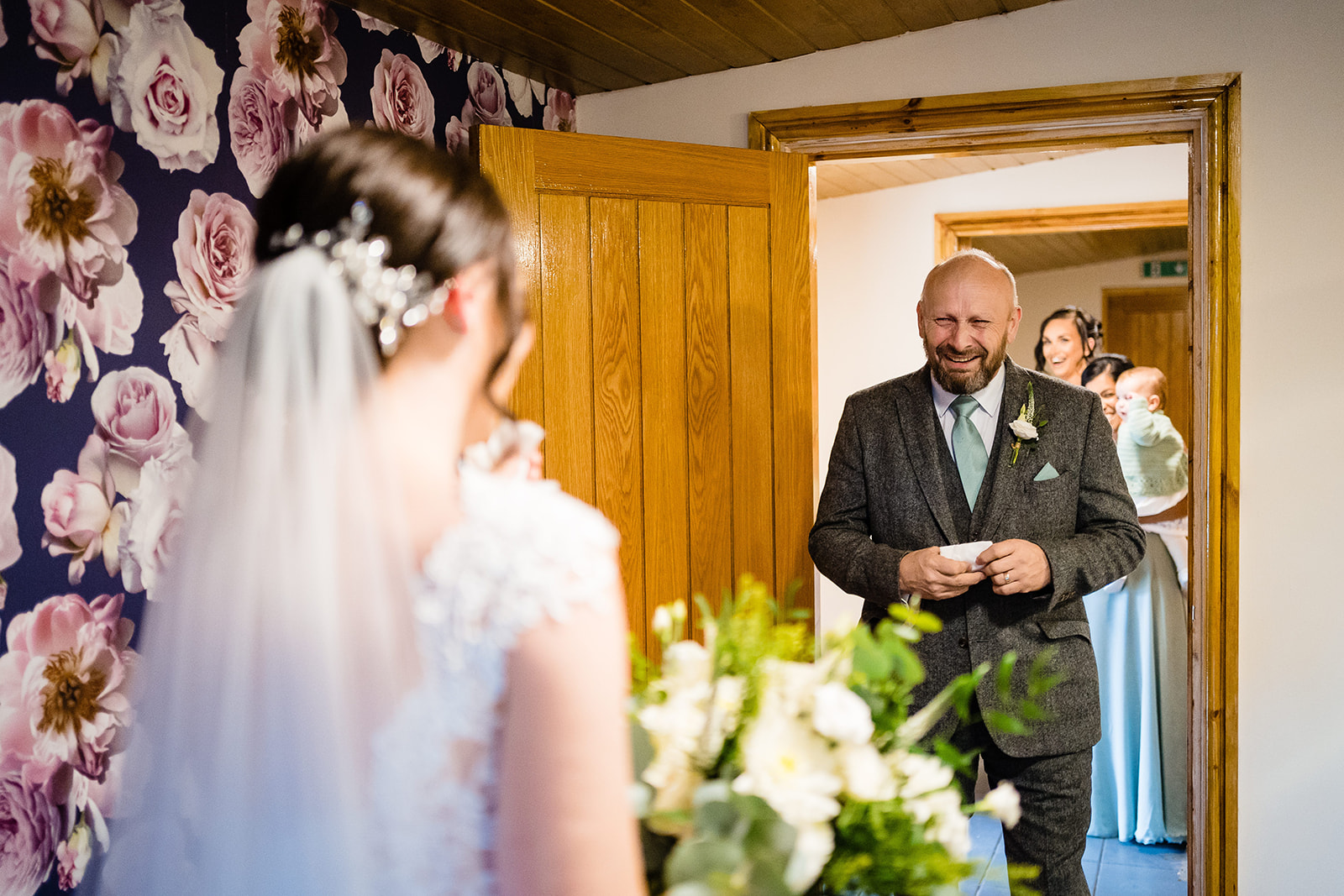 brides dad sees bride