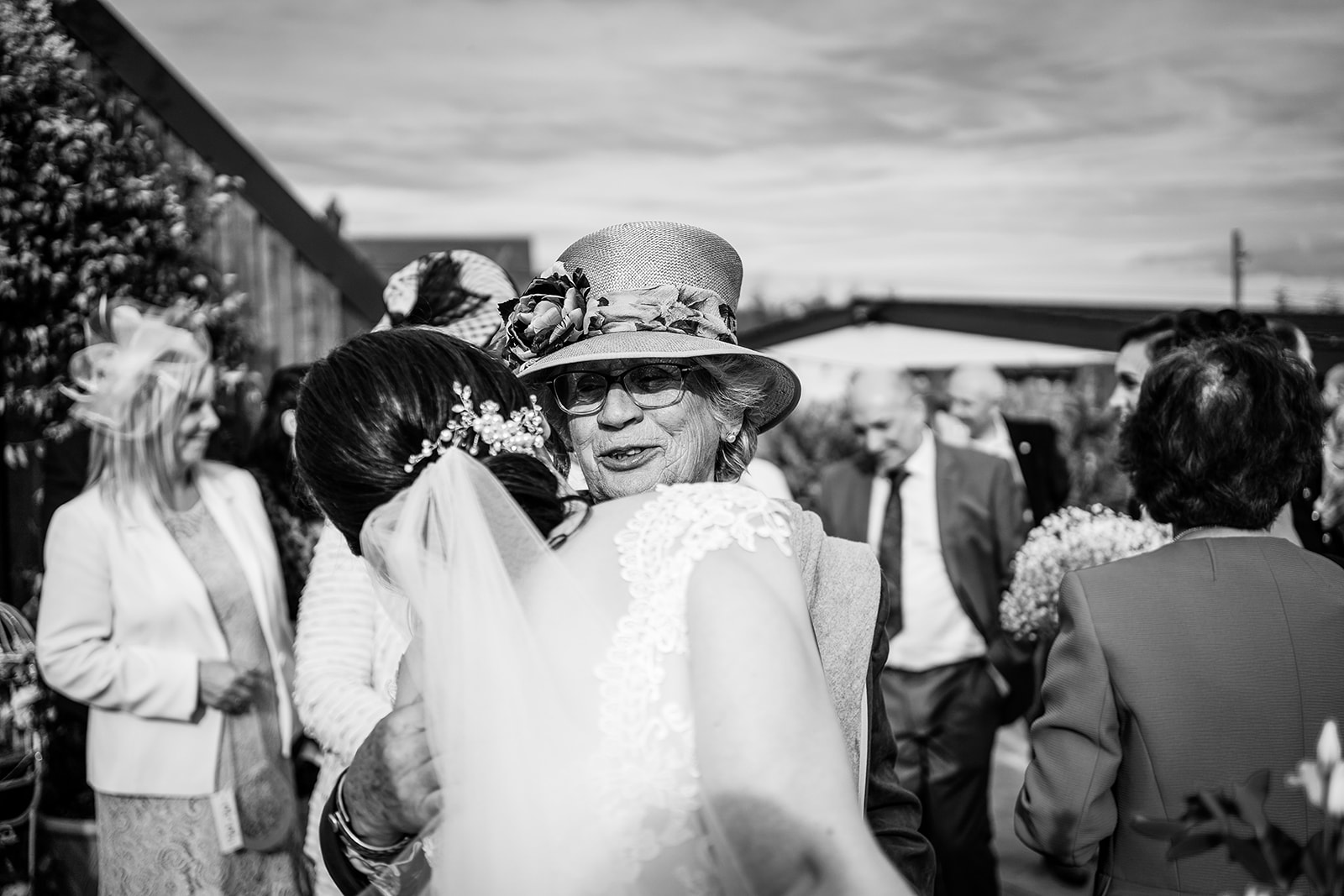 natural wedding photos