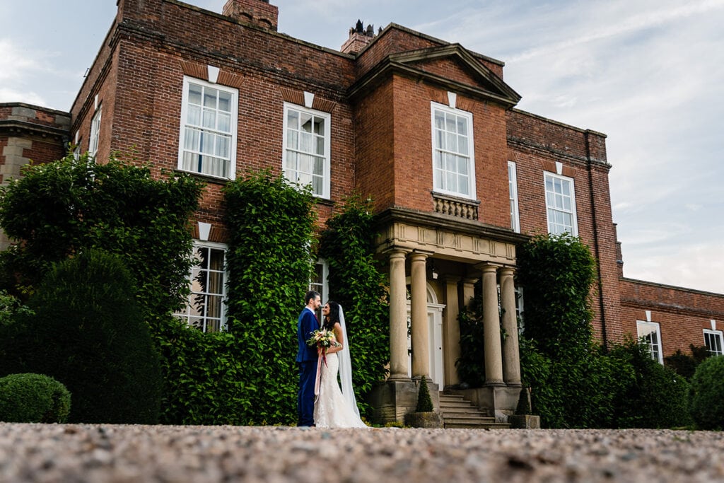 bride and groom photos at iscoyd park