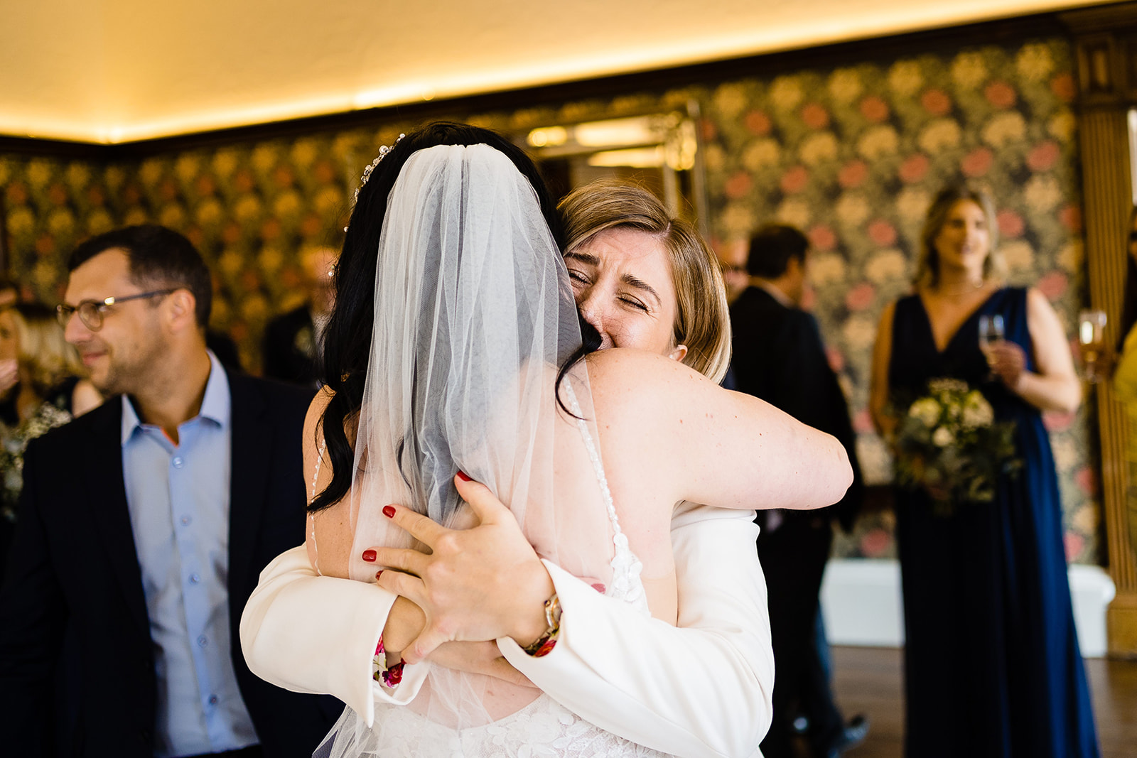 natural wedding photos