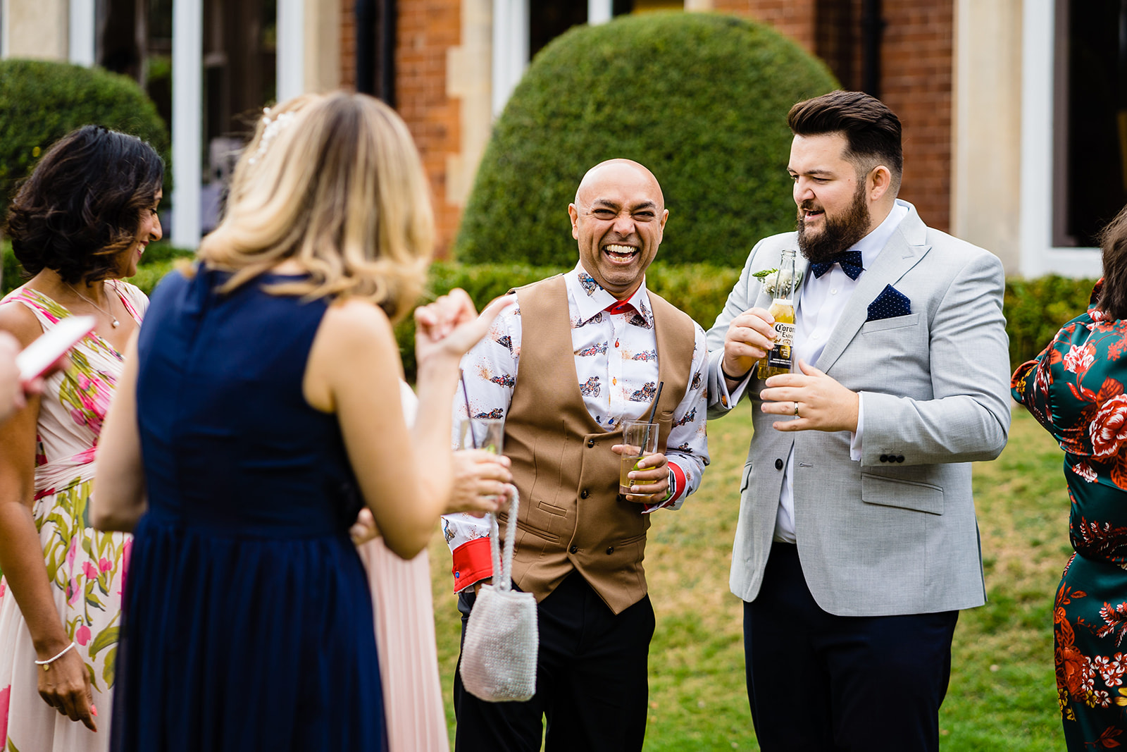 natural wedding photos